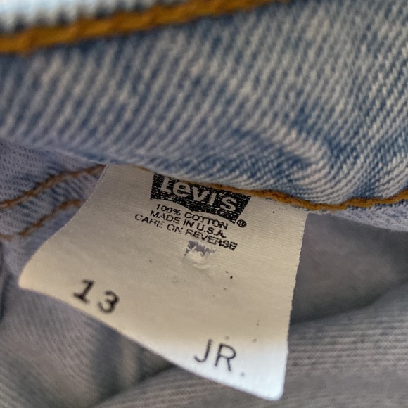 Levi’s button down shorts - Picture 5 of 5